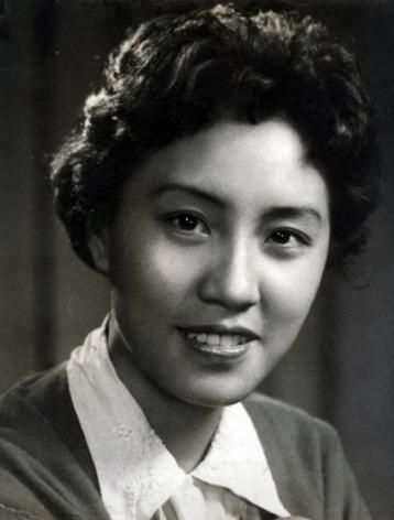 誓婚阿哥意情阿妹长什么样子_婚誓阿哥阿妹情意长_阿哥爱阿妹是什么歌